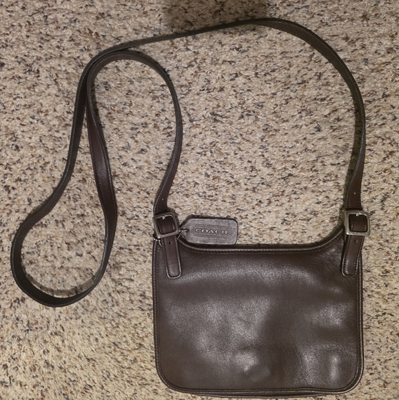 Coach Vintage leather dark brown crossbody bag - Picture 1 of 6